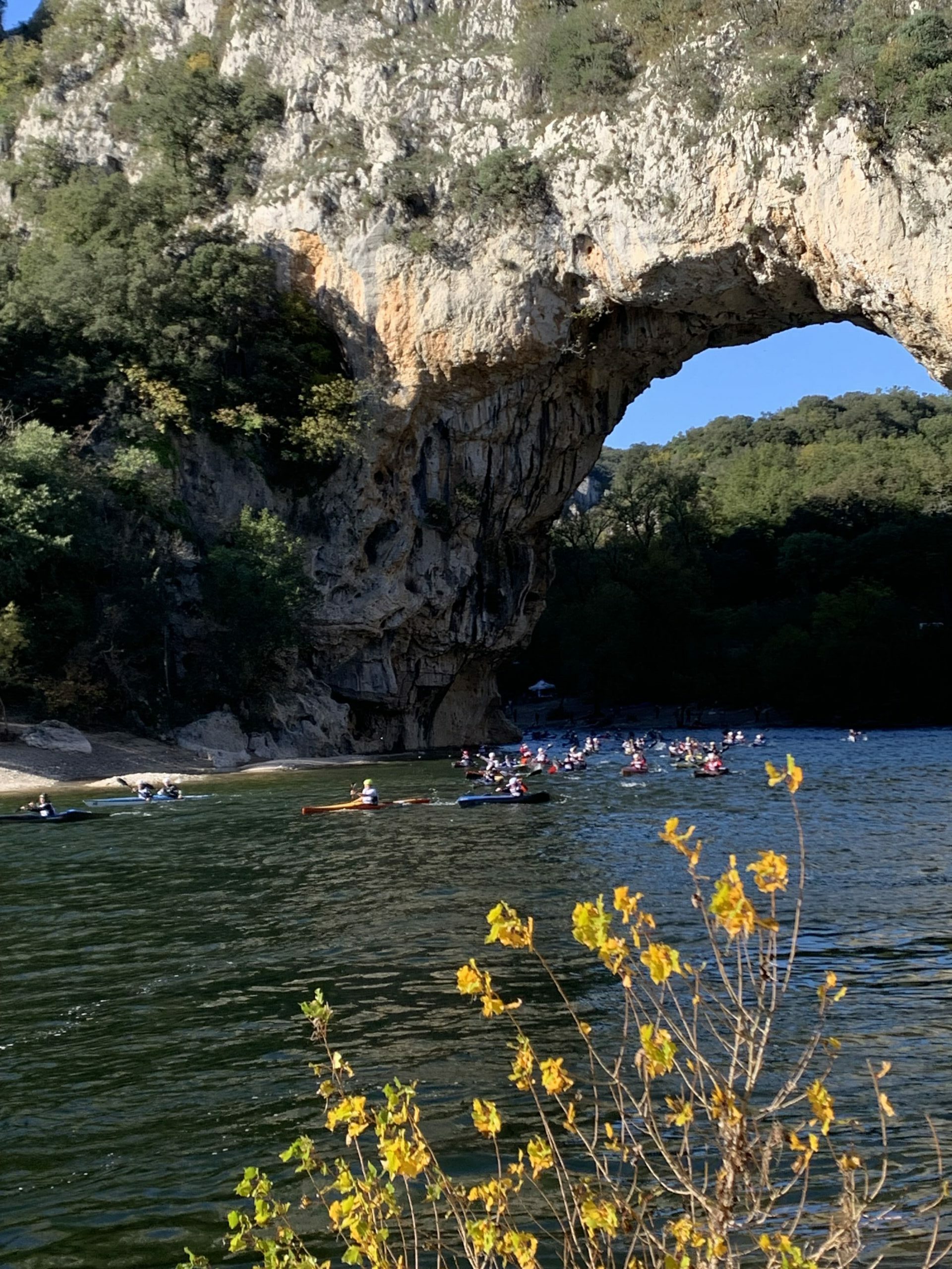 Gîtes calme en Ardèche avec piscine - Le Mas de Peyraube : Gîtes en campagne avec piscine, idéal randonnées, proche Barjac et des Gorges...